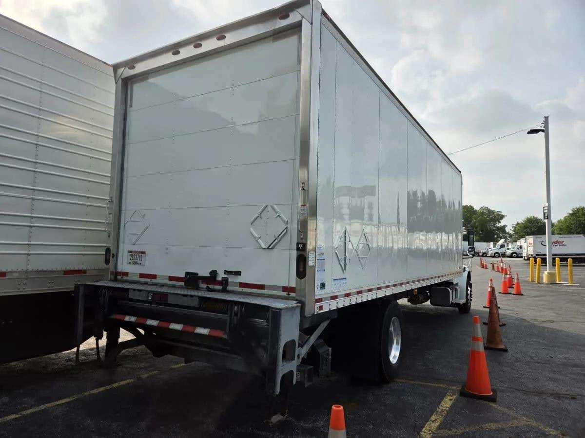 2020 Freightliner M2 106 in Allentown, PA — photo 4