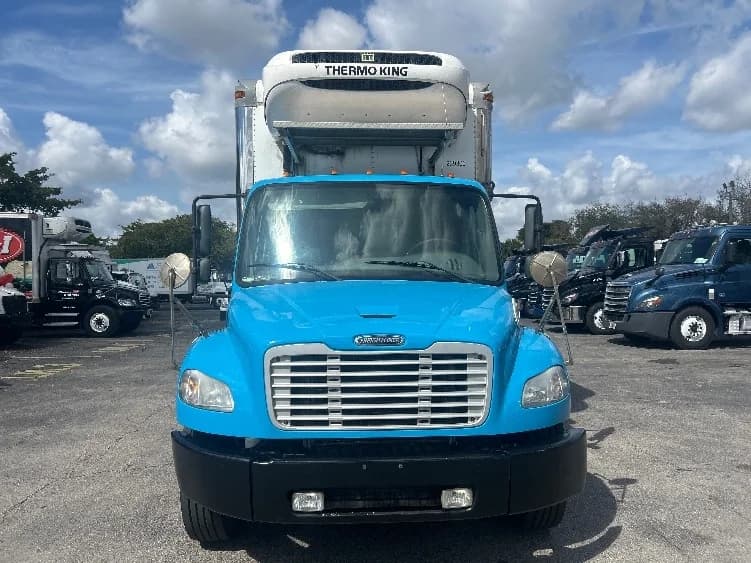 2019 Freightliner M2 106 in Medley, FL — photo 2