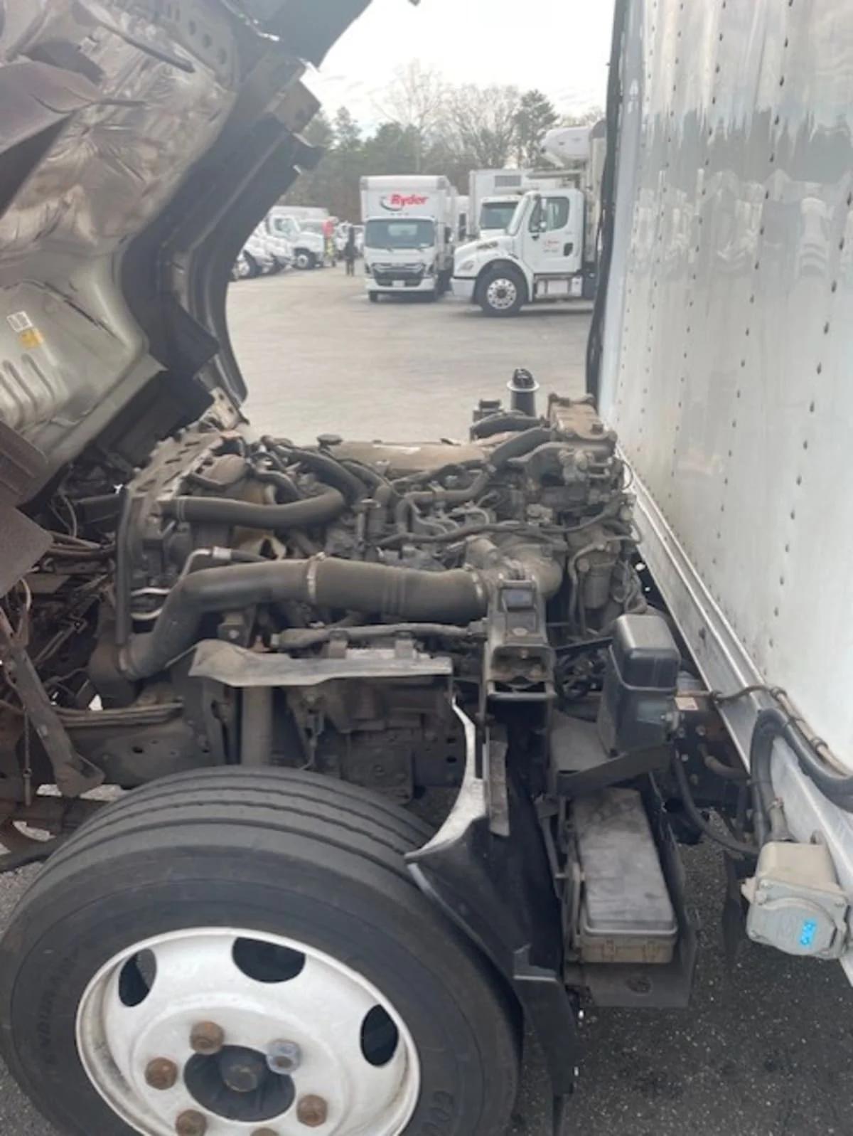 2020 Isuzu NQR in Farmingdale, NY — photo 10