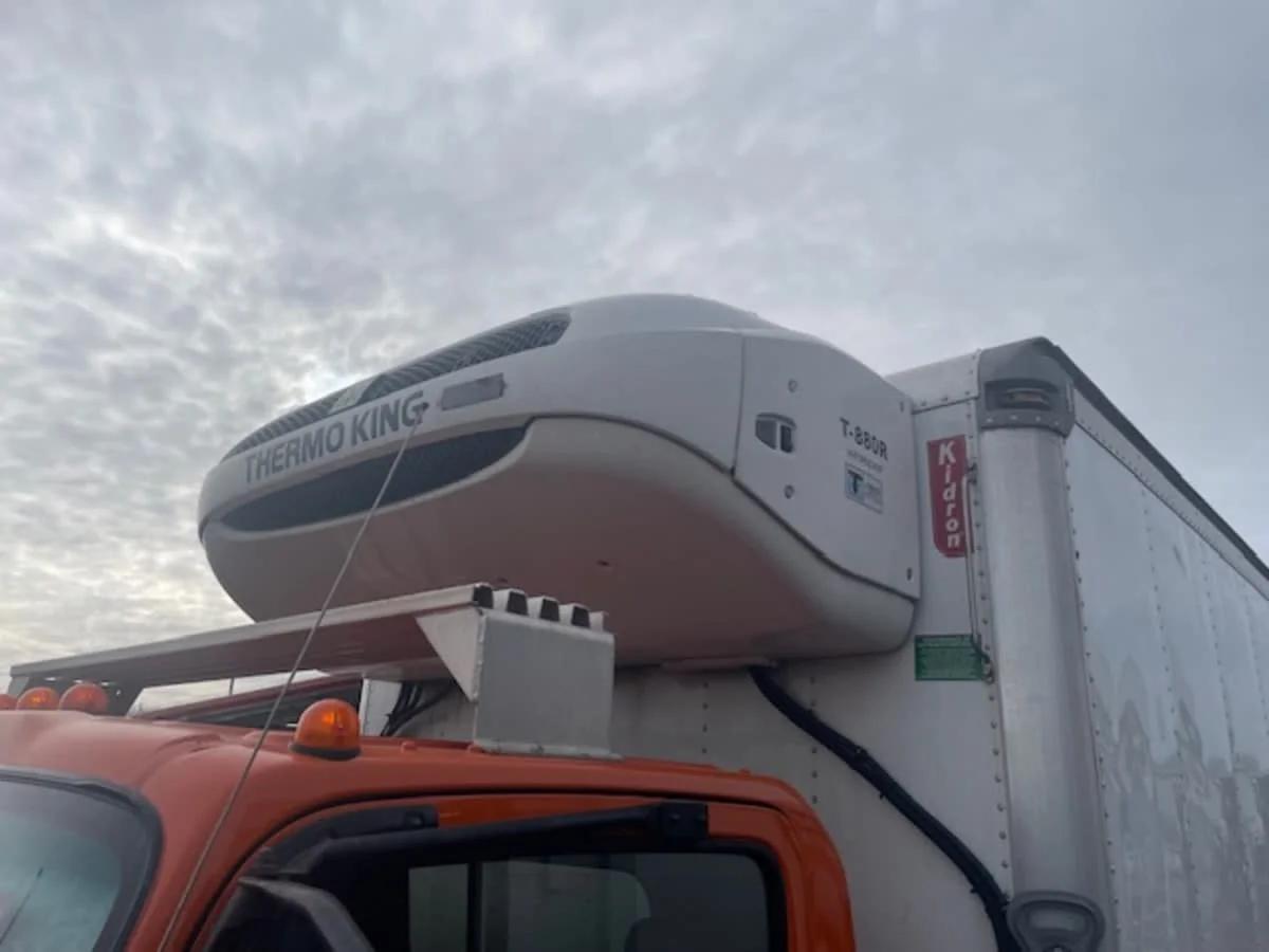 2020 Isuzu NQR in Farmingdale, NY — photo 7