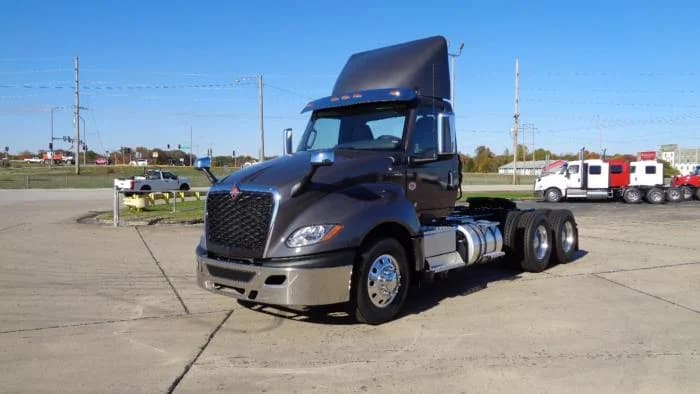 2026 International LT in Effingham, IL — photo 2
