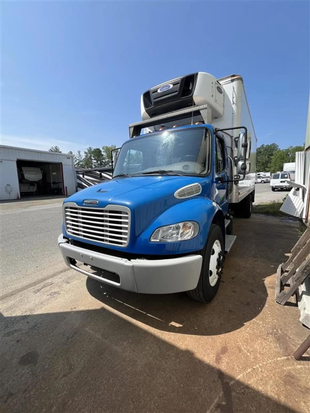 2018 Freightliner M2 106