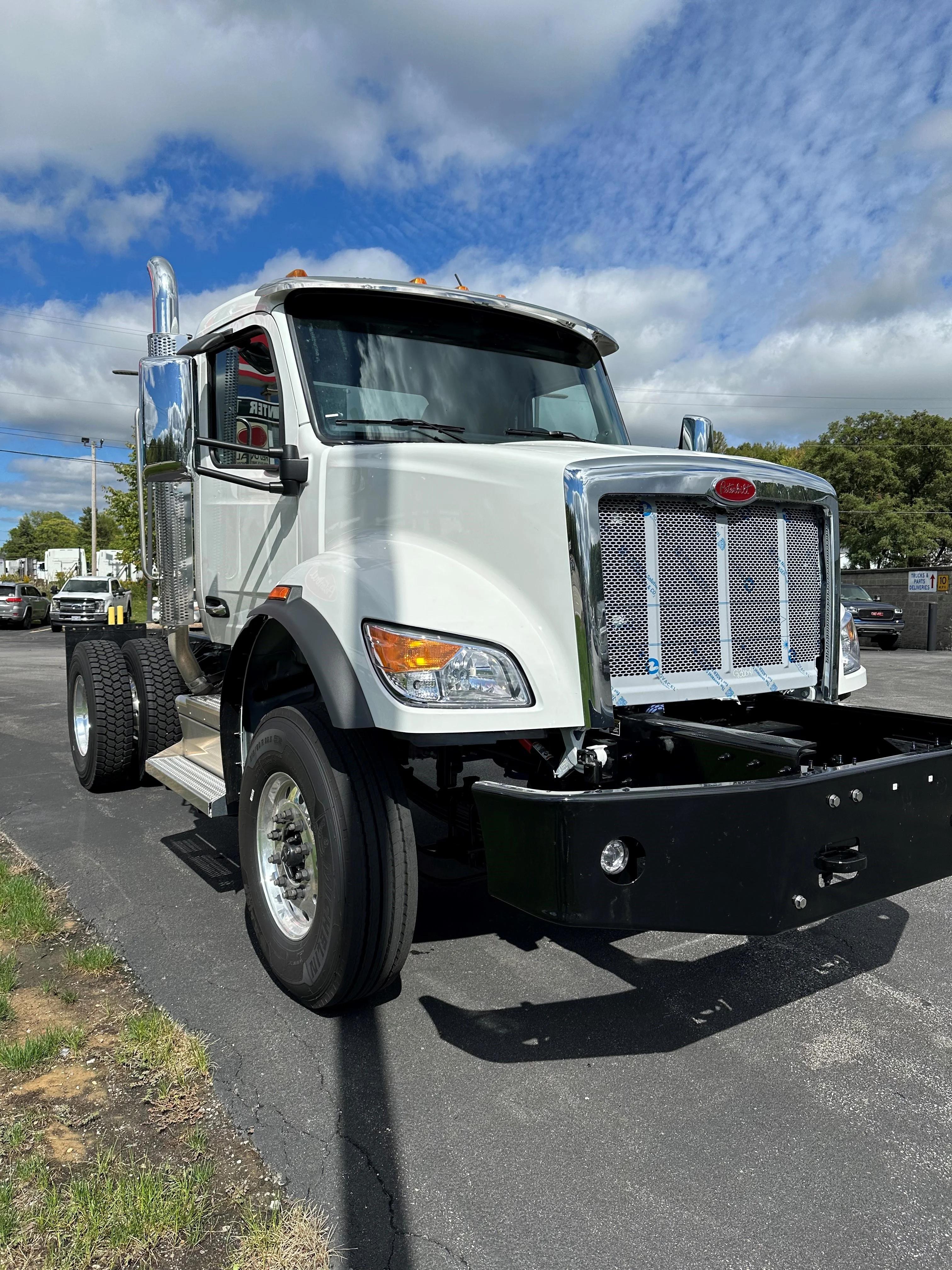 2025 Peterbilt 548 in BUTLER, PA — photo 12
