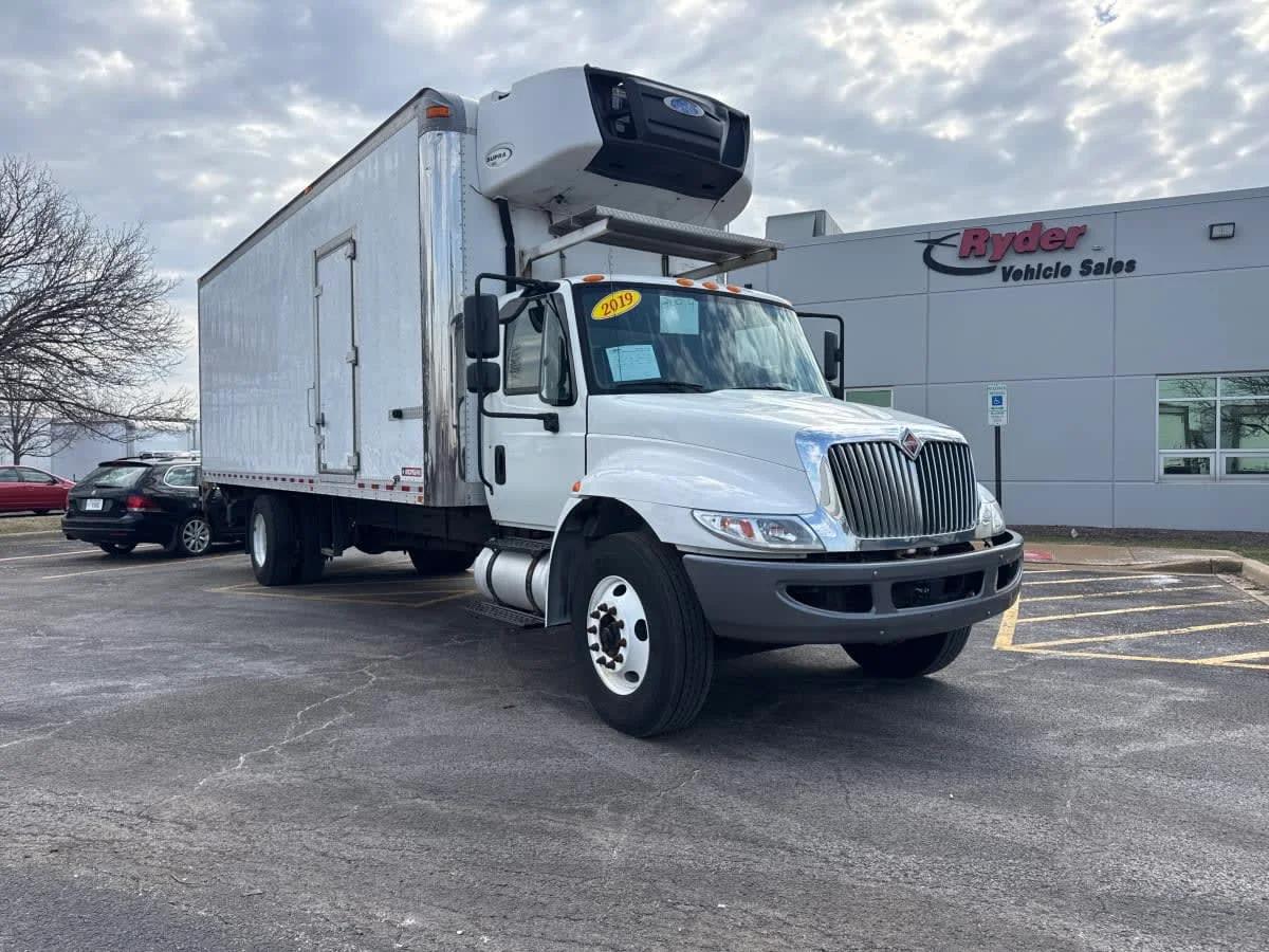 2019 International 4300 in Wayland, MI — photo 3