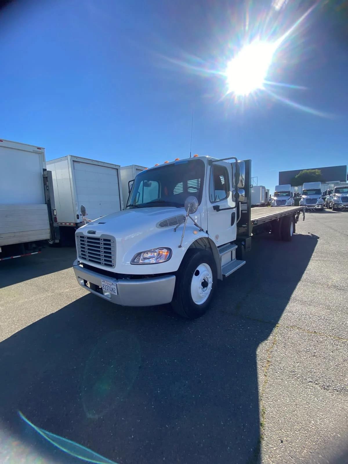 2019 Freightliner M2 106
