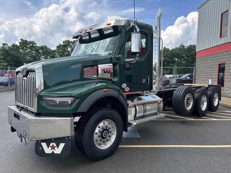 2026 Western Star 49X in Pittsburgh, PA — photo 8