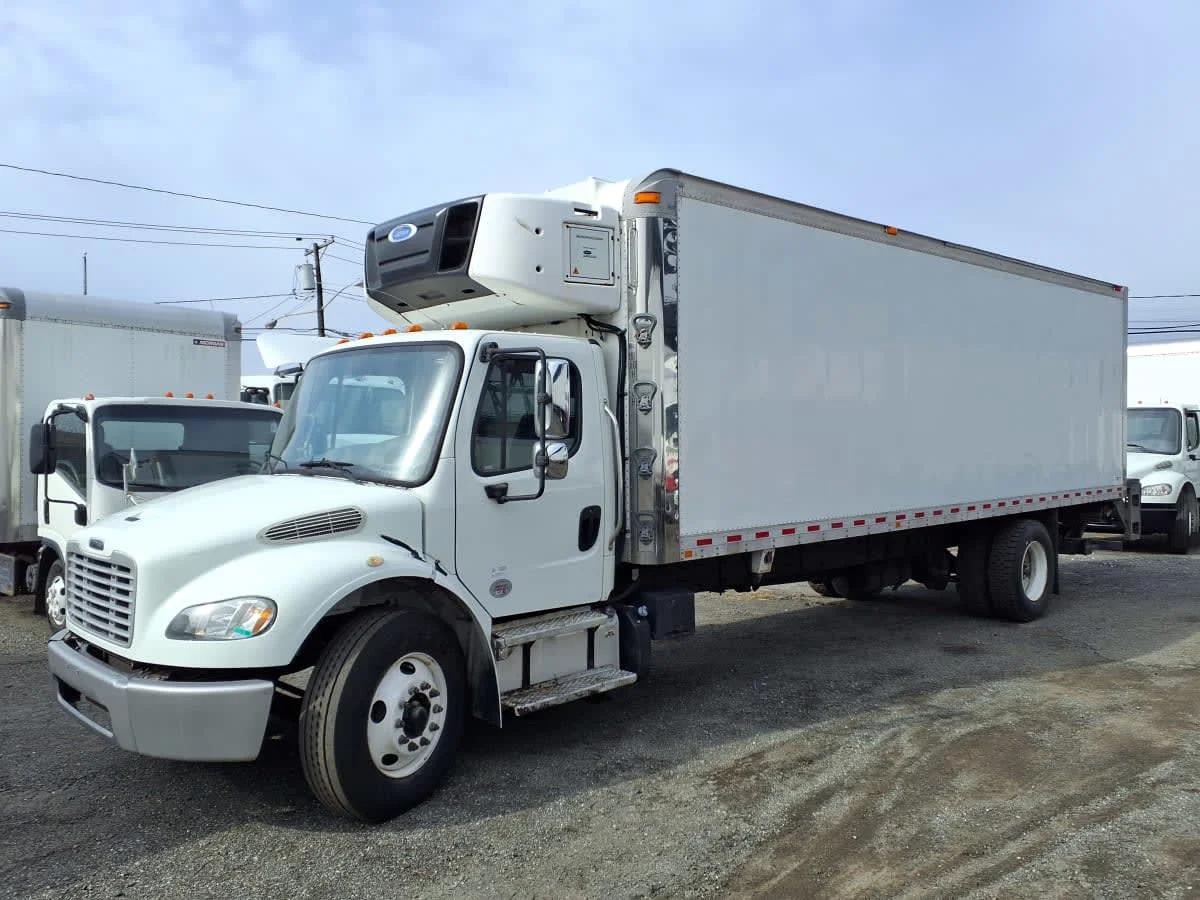 2018 Freightliner M2 106 in Kearny, NJ — photo 3