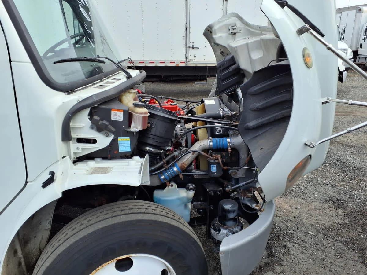 2018 Freightliner M2 106 in Kearny, NJ — photo 11
