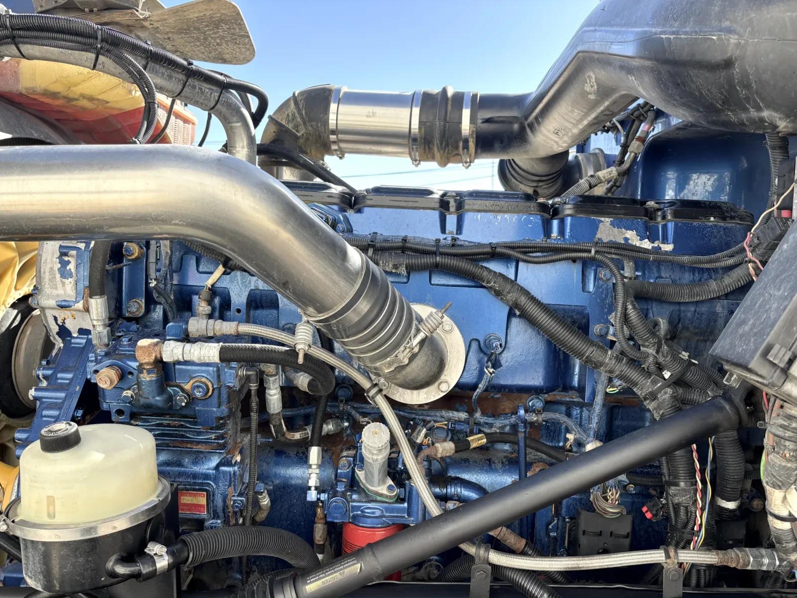 2018 Peterbilt 389 in Hutchins, TX — photo 13