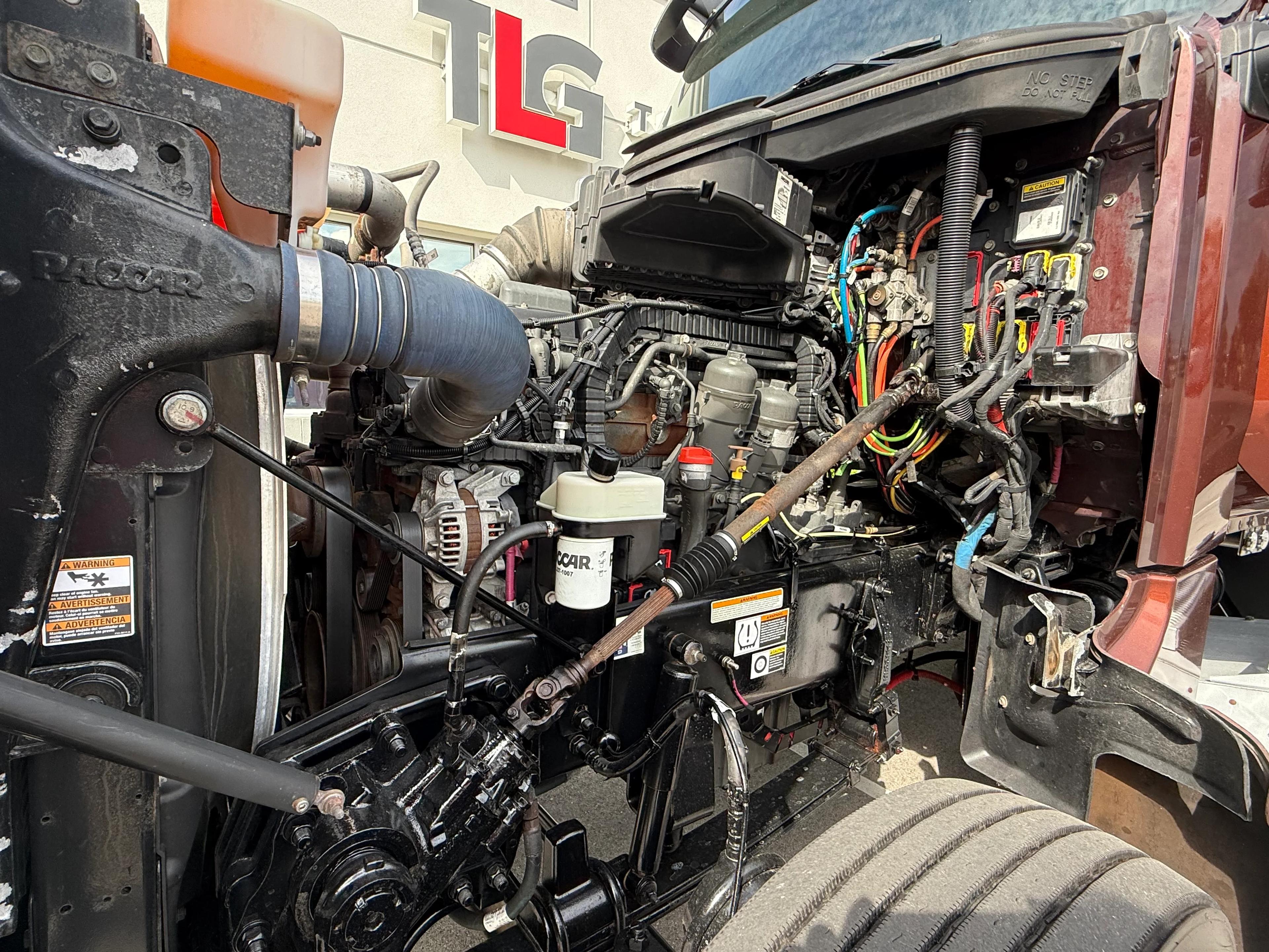 2023 Peterbilt 567 in Louisville, KY — photo 15