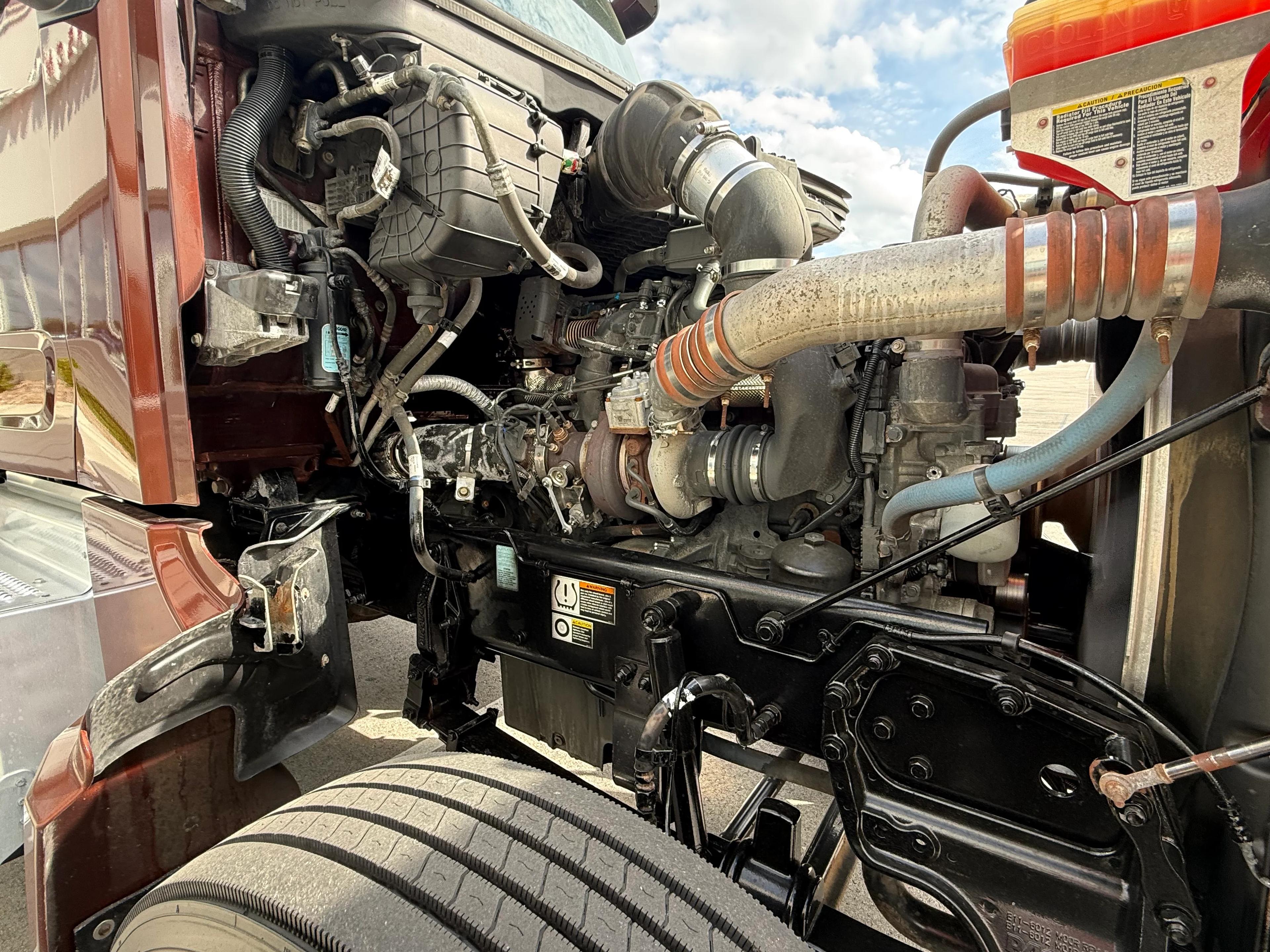 2023 Peterbilt 567 in Louisville, KY — photo 16