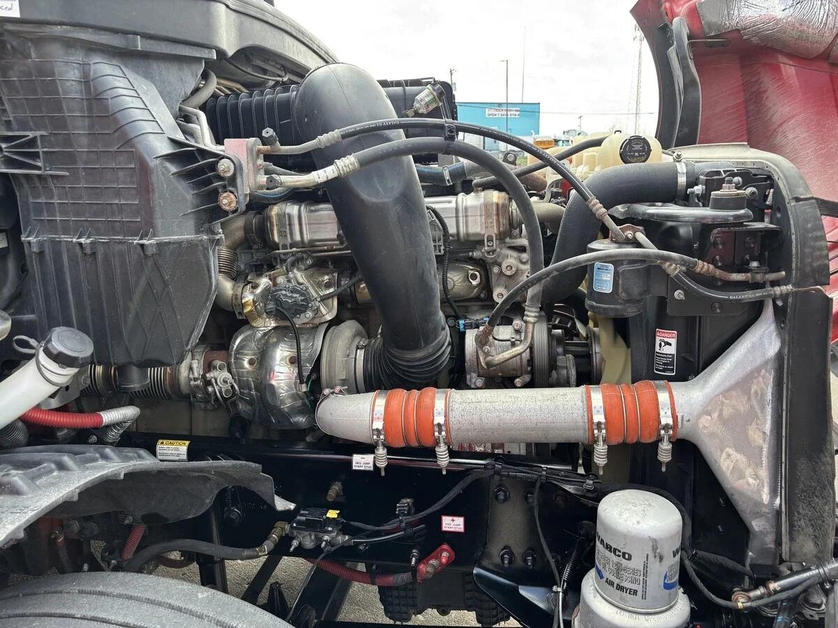 2022 Freightliner Cascadia in Tulsa, OK — photo 27