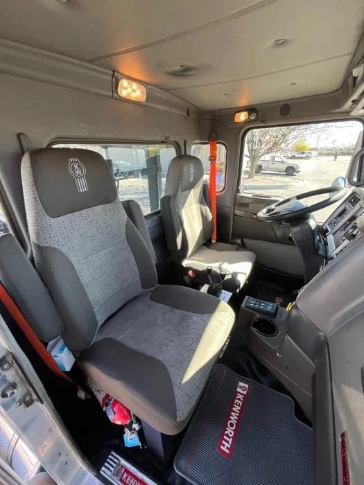 2016 Kenworth — photo 17