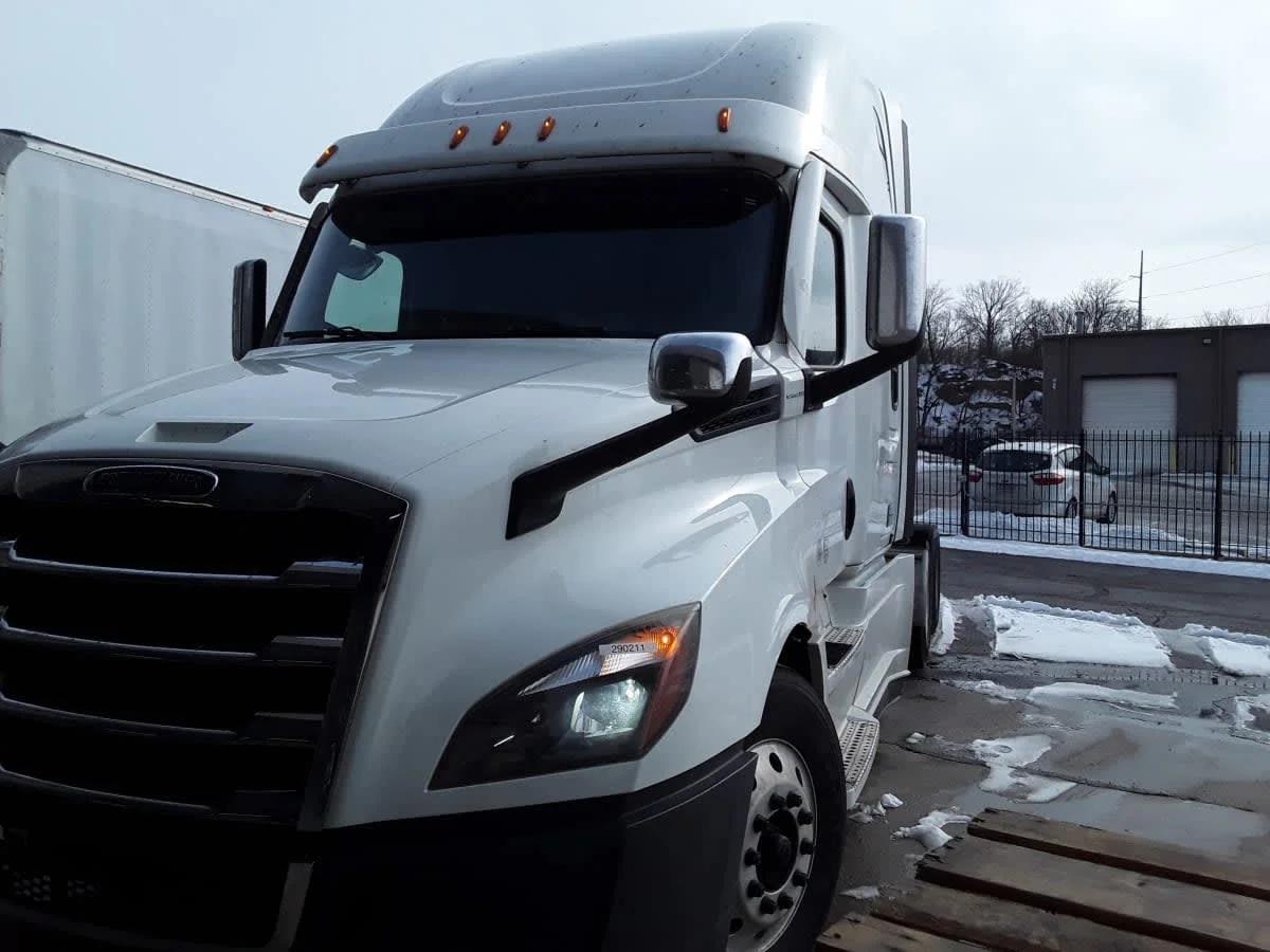 2020 Freightliner Cascadia