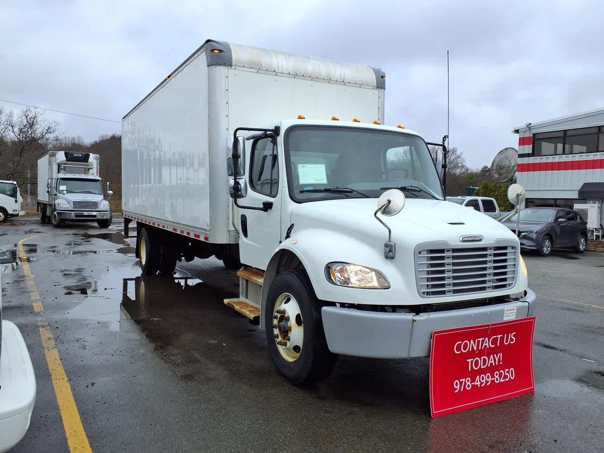 2020 Freightliner M2 106 in Salisbury, MA — photo 3