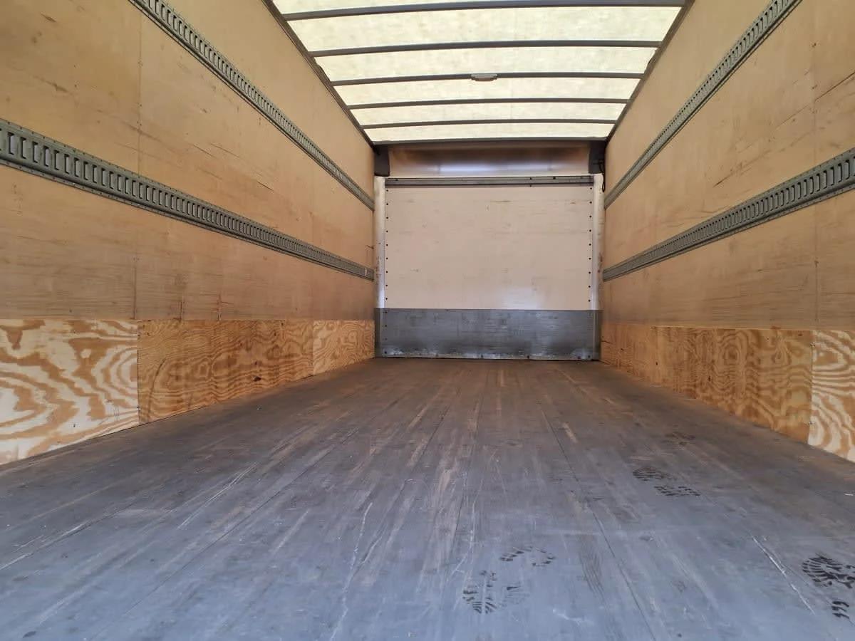 2020 Freightliner M2 106 in Salisbury, MA — photo 8
