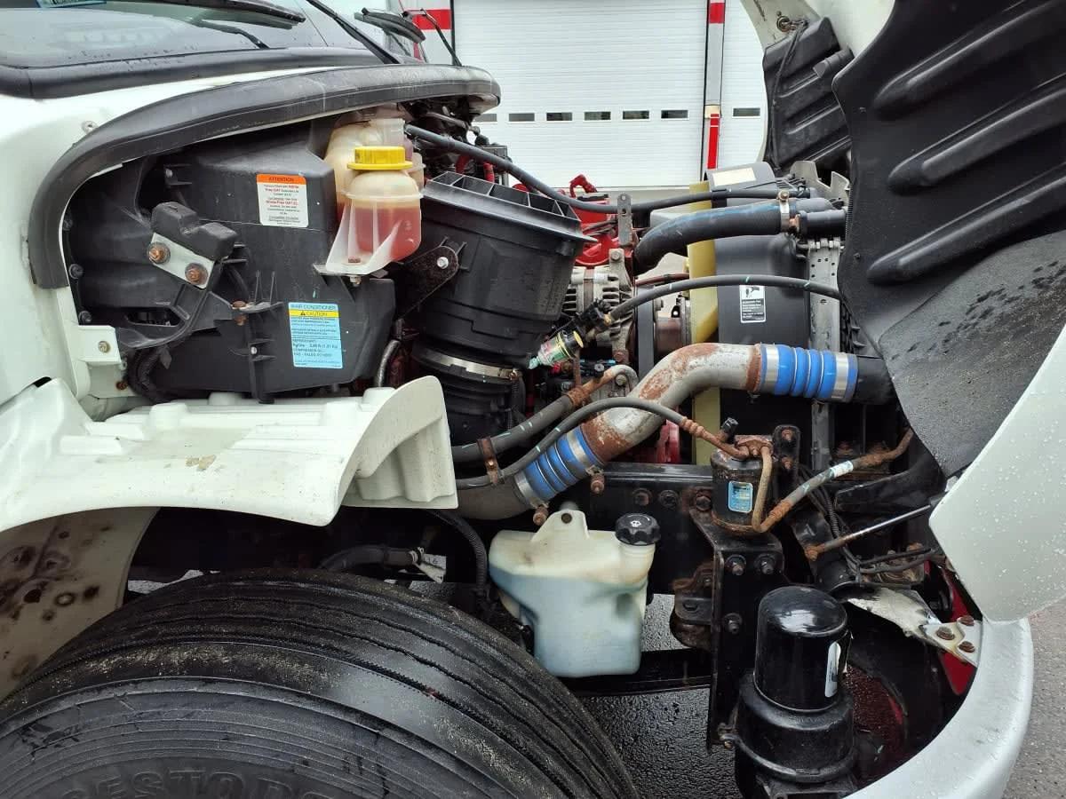 2020 Freightliner M2 106 in Salisbury, MA — photo 13