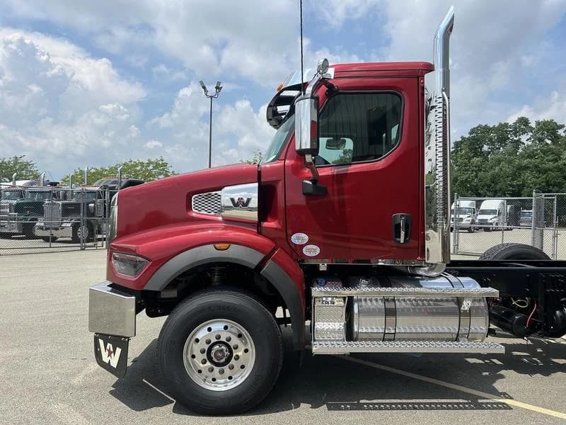 2026 Western Star 49X in Pittsburgh, PA — photo 8