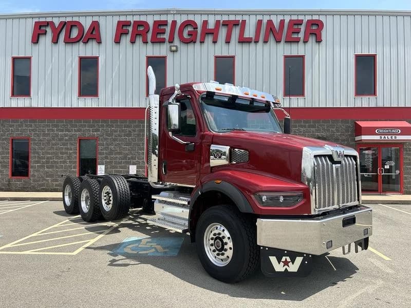 2026 Western Star 49X in Pittsburgh, PA — photo 2