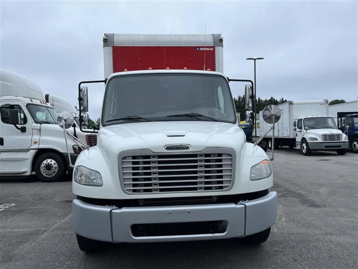 2018 Freightliner M2 106 in Beltsville, MD — photo 2