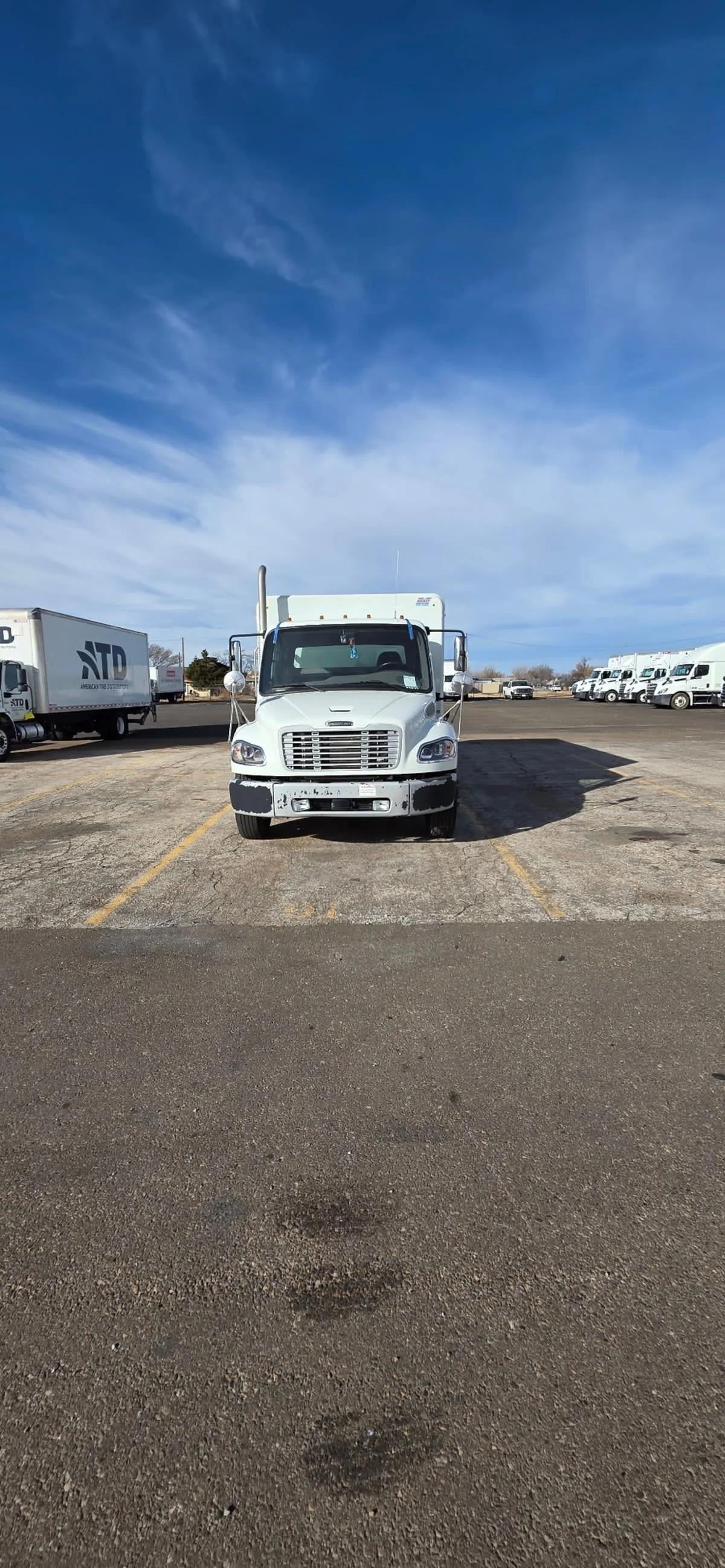 2020 Freightliner M2 106 in Commerce City, CO — photo 2