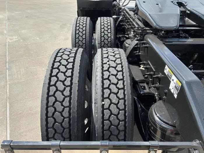 2020 Peterbilt 567 in Houston, TX — photo 13