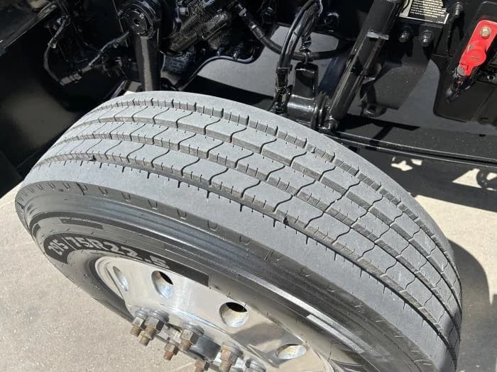 2020 Peterbilt 567 in Houston, TX — photo 19