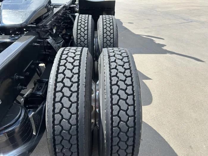 2020 Peterbilt 567 in Houston, TX — photo 12