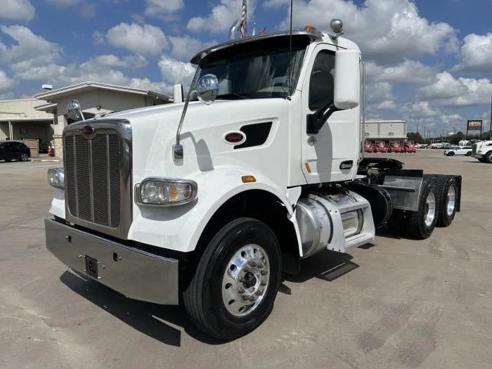 2020 Peterbilt 567 in Houston, TX — photo 2