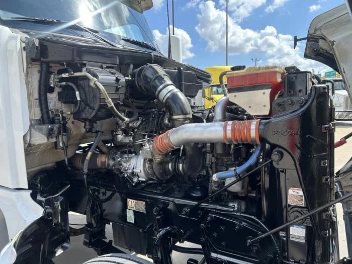 2020 Peterbilt 567 in Houston, TX — photo 20