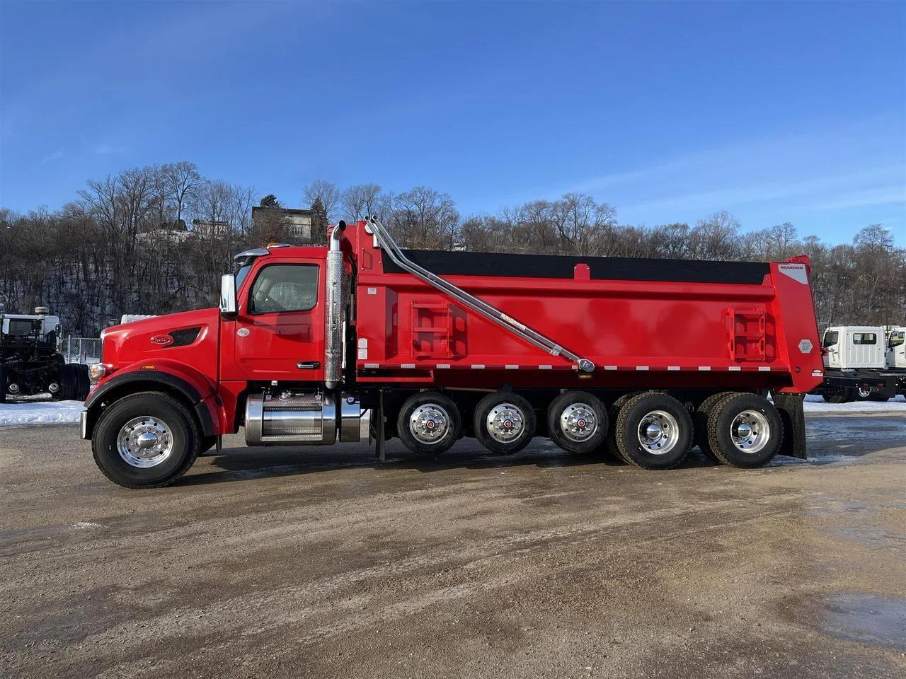 2026 Peterbilt 567 in South St. Paul, MN — photo 2