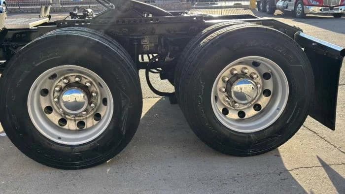 2022 Peterbilt 579 in El Paso, TX — photo 13