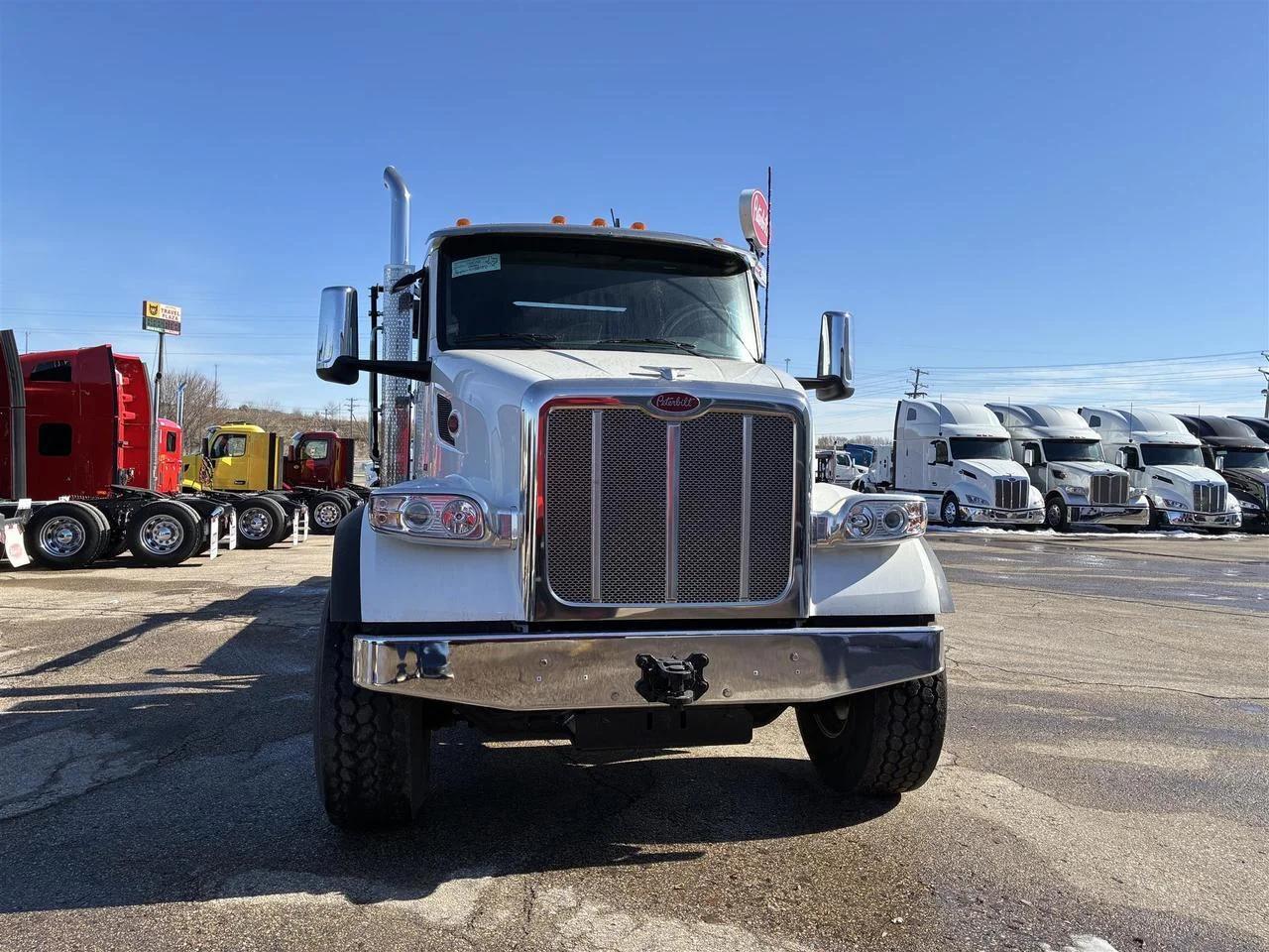 2025 Peterbilt 567 in Rochester, MN — photo 7