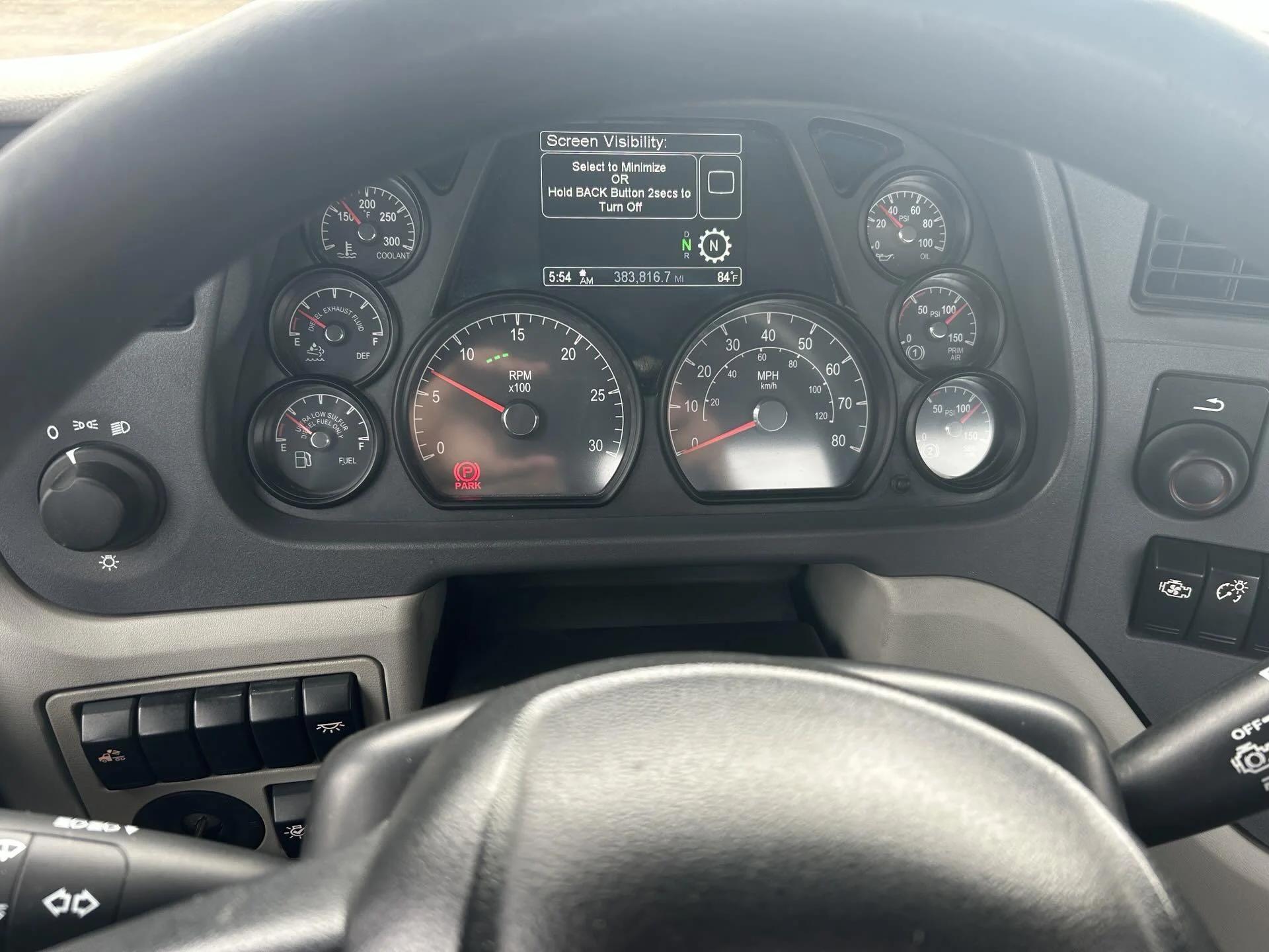 2021 Peterbilt 579 in Canton, OH — photo 20