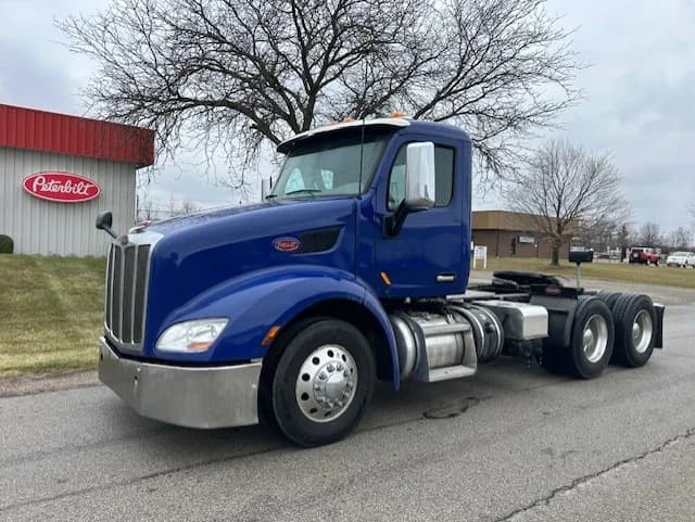 2021 Peterbilt 579 in Canton, OH