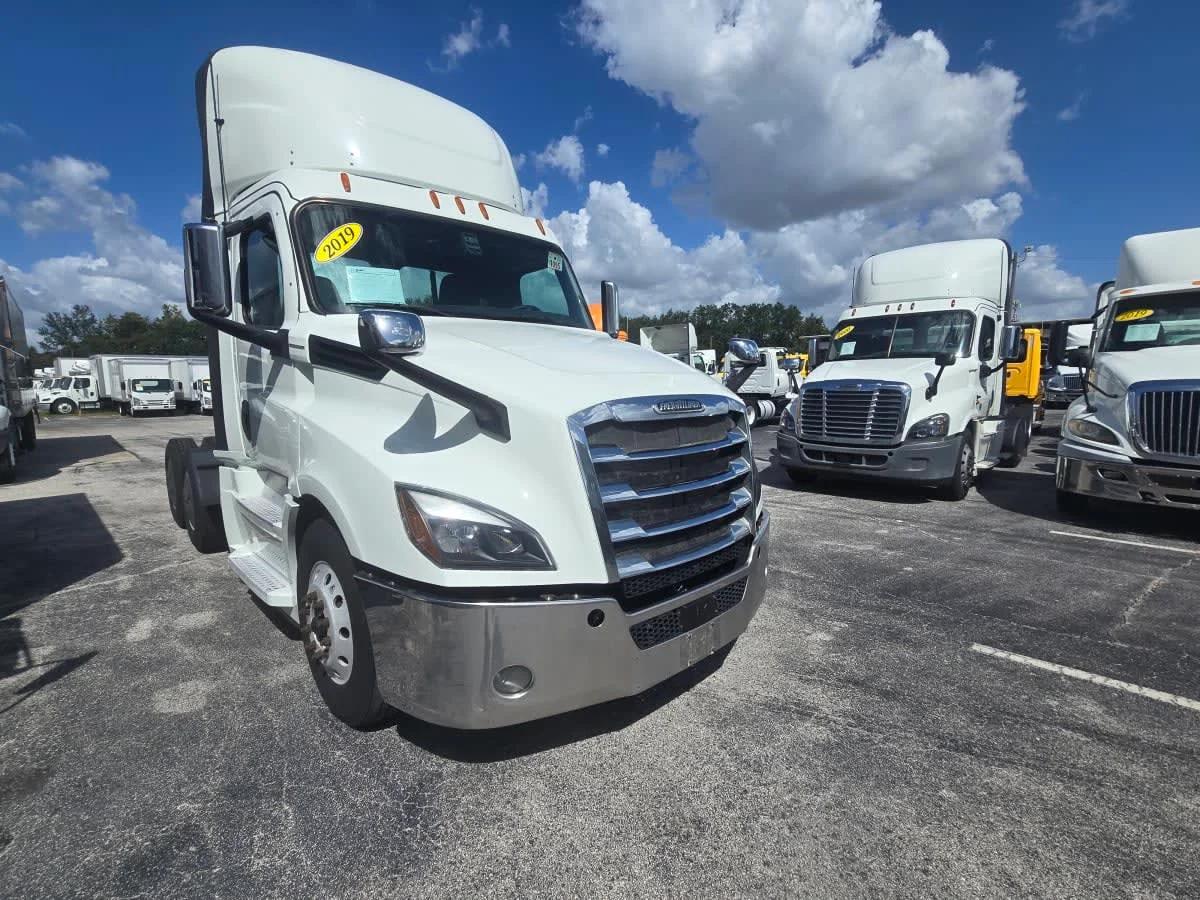 2019 Freightliner Cascadia