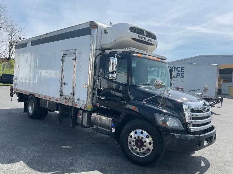 2019 Hino 338