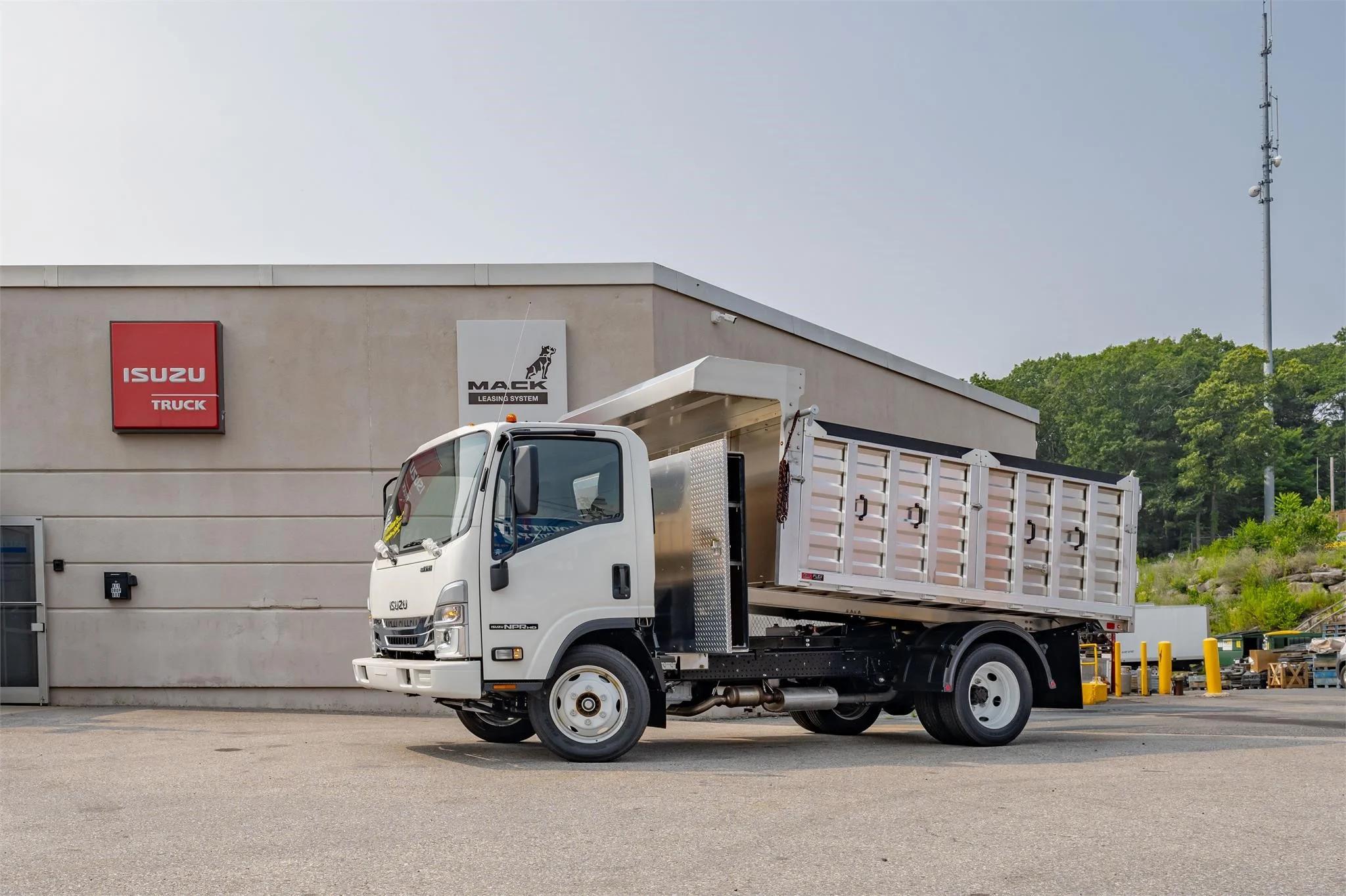 2024 Isuzu NPR
