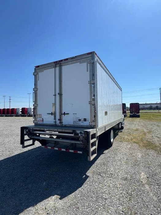 2019 International 4300 — photo 5