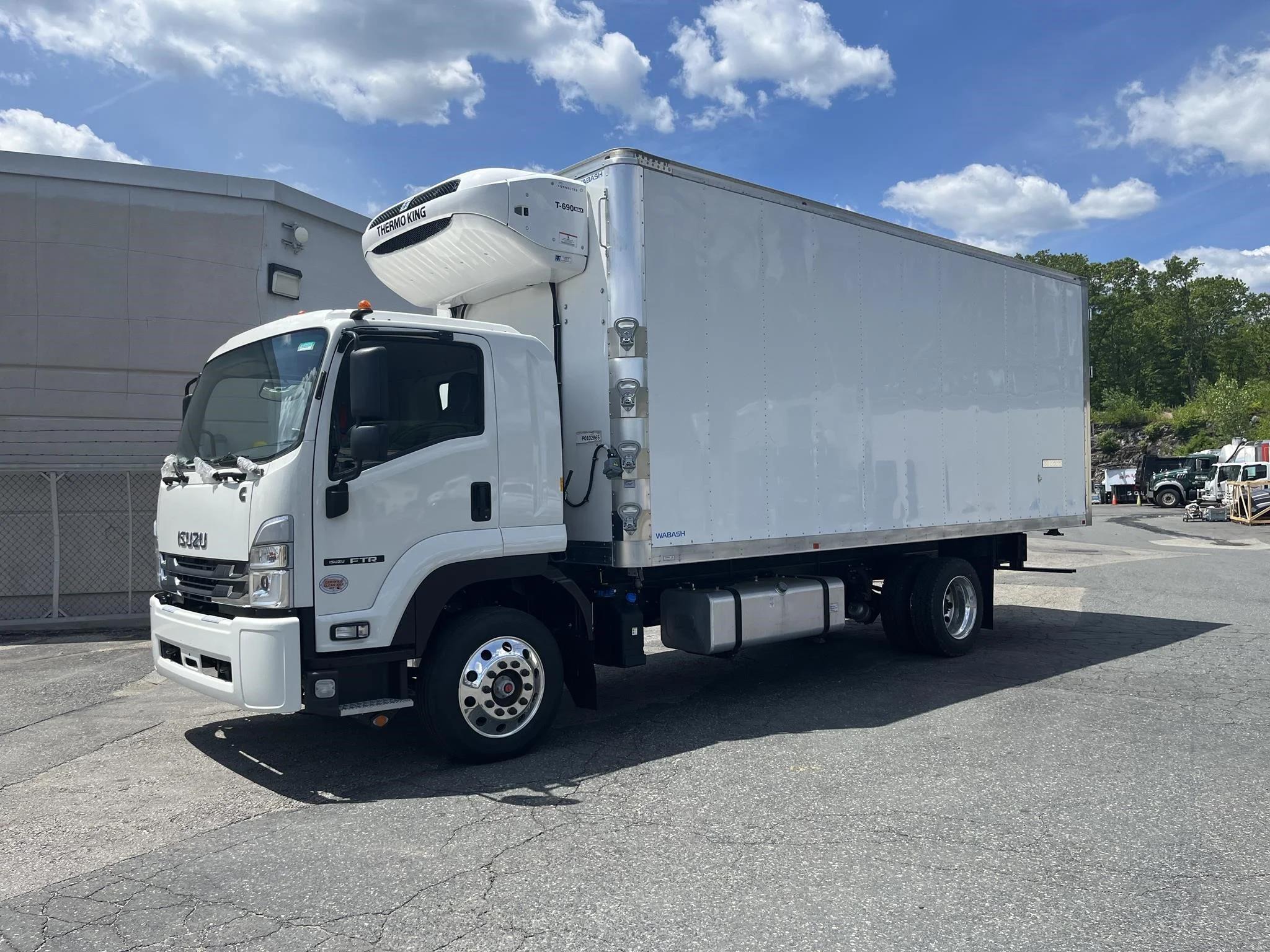 2025 Isuzu FTR
