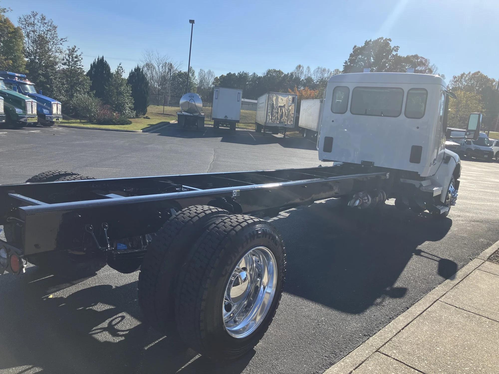 2025 Kenworth T280 in Lynchburg, VA, VA — photo 4