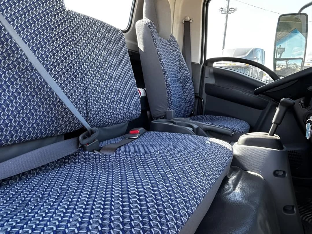 2025 Isuzu NRR in Oklahoma City, OK — photo 6