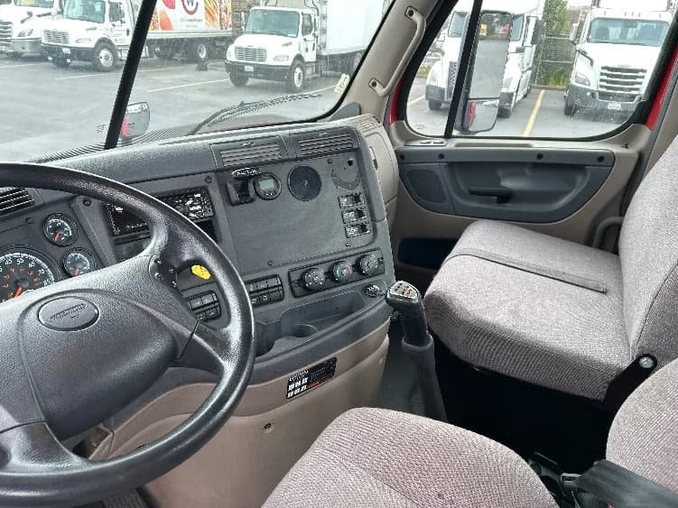 2018 Freightliner Cascadia in Gilroy, CA — photo 10