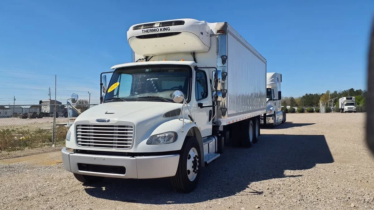 2019 Freightliner M2 106