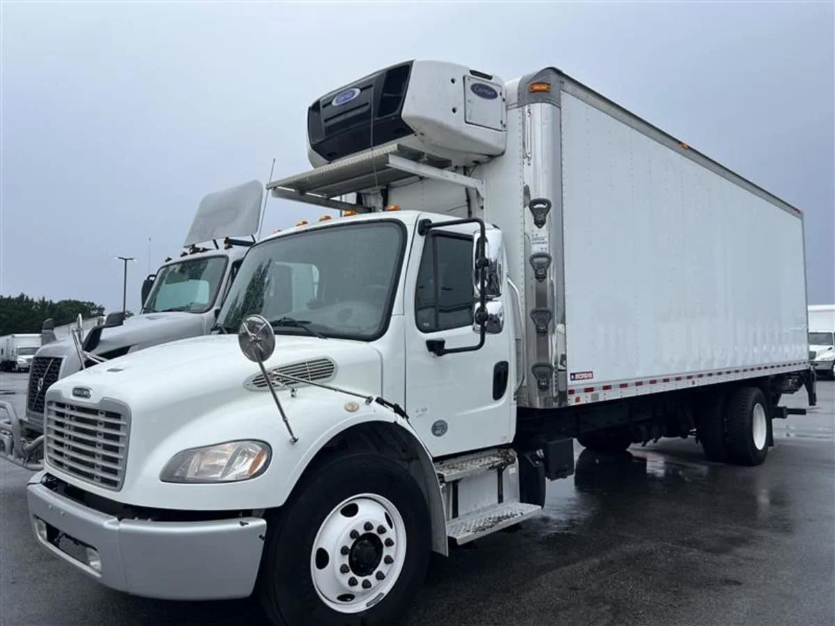 2017 Freightliner M2 106