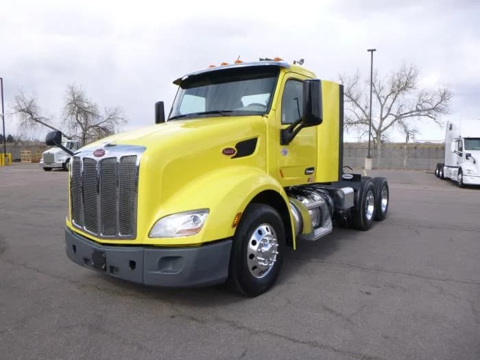 2021 Peterbilt 579 in Pueblo, CO — photo 2