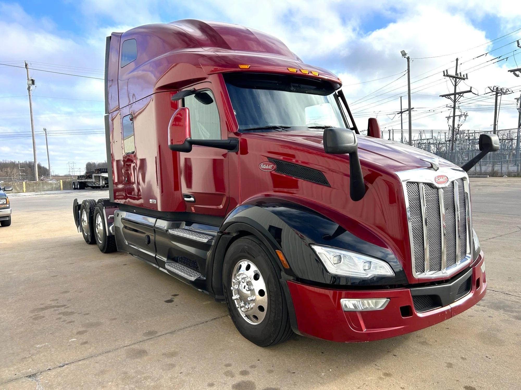 2023 Peterbilt 579 in Joplin, MO — photo 3