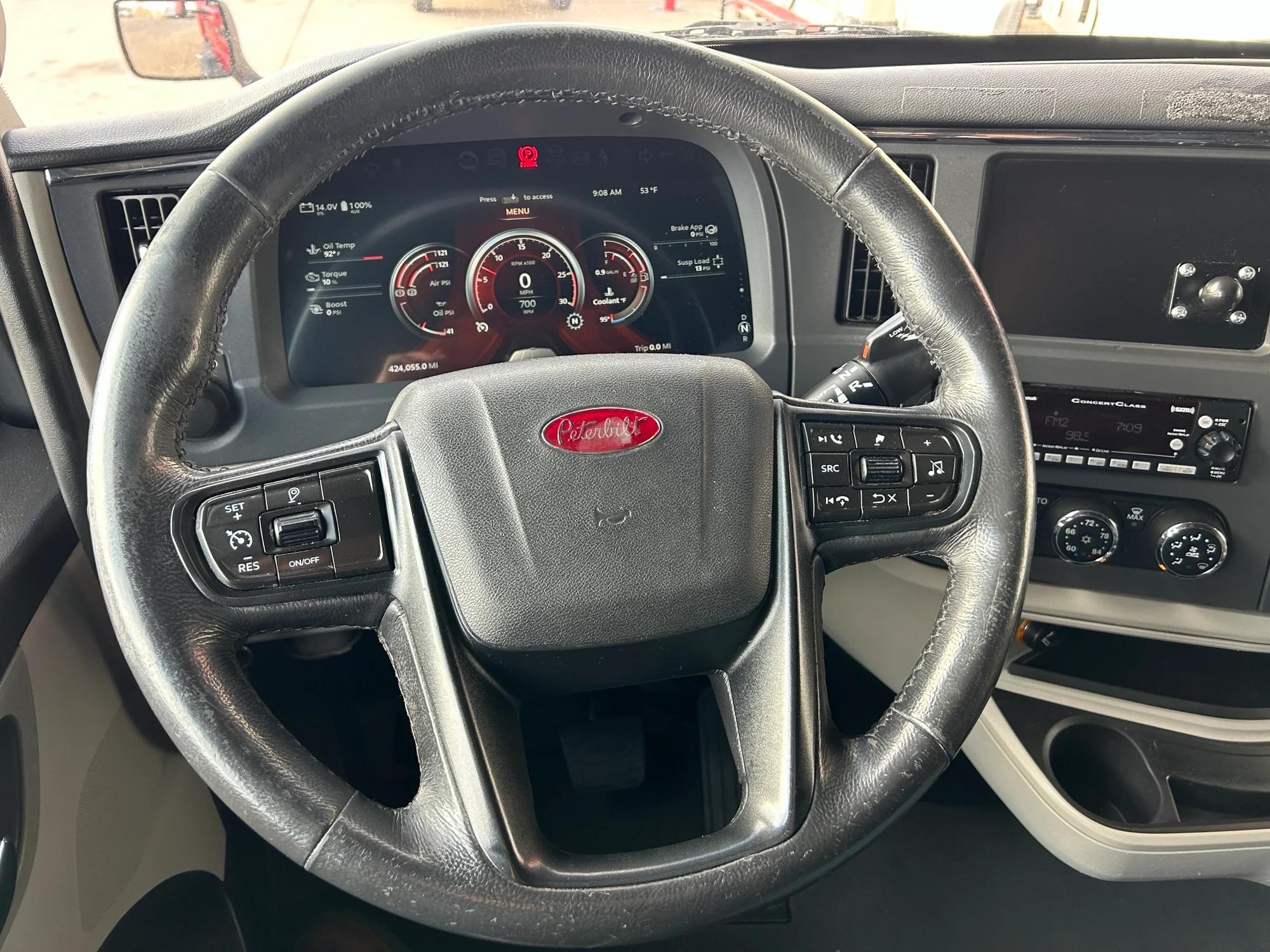 2023 Peterbilt 579 in Joplin, MO — photo 11