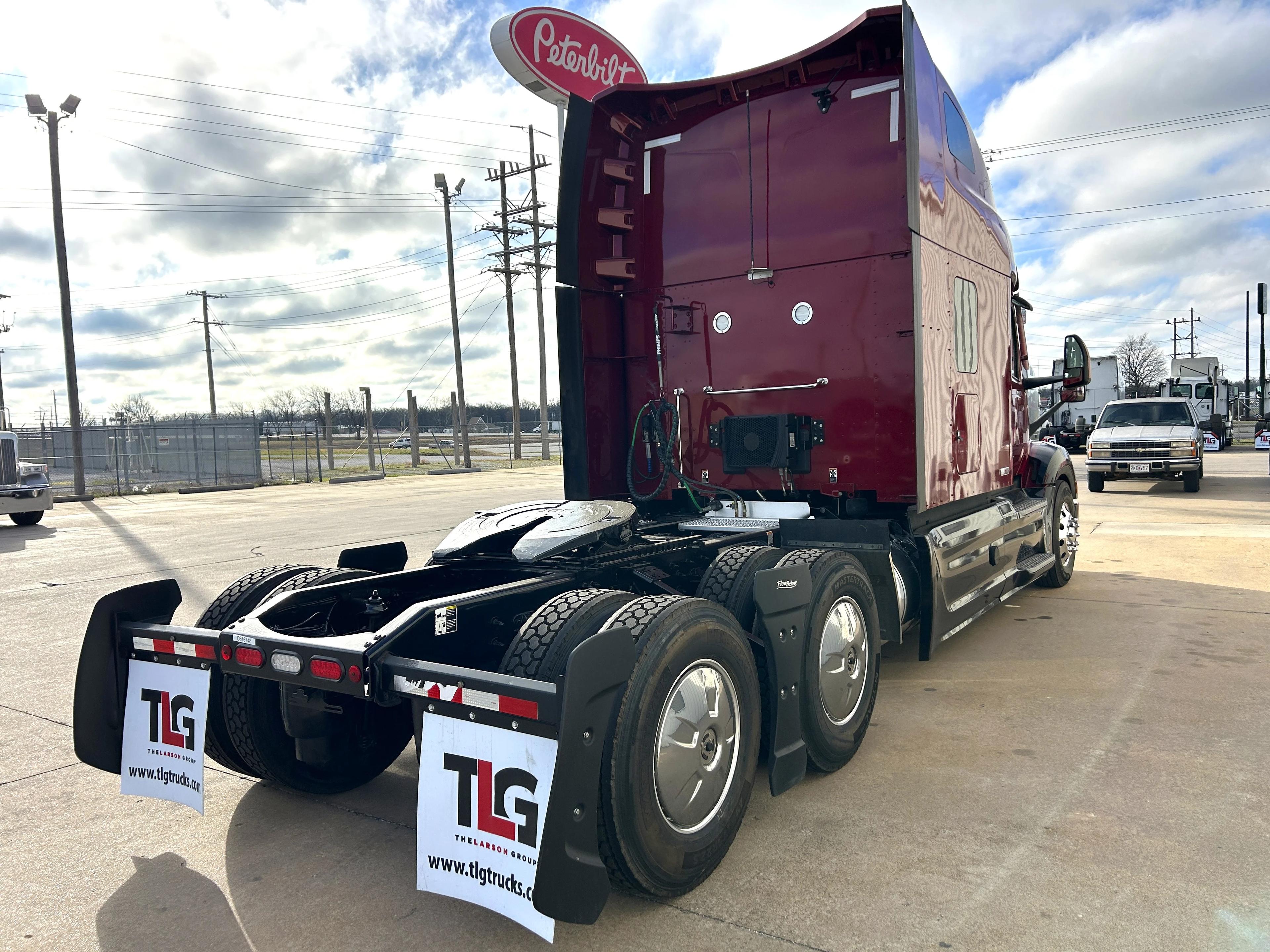 2023 Peterbilt 579 in Joplin, MO — photo 7