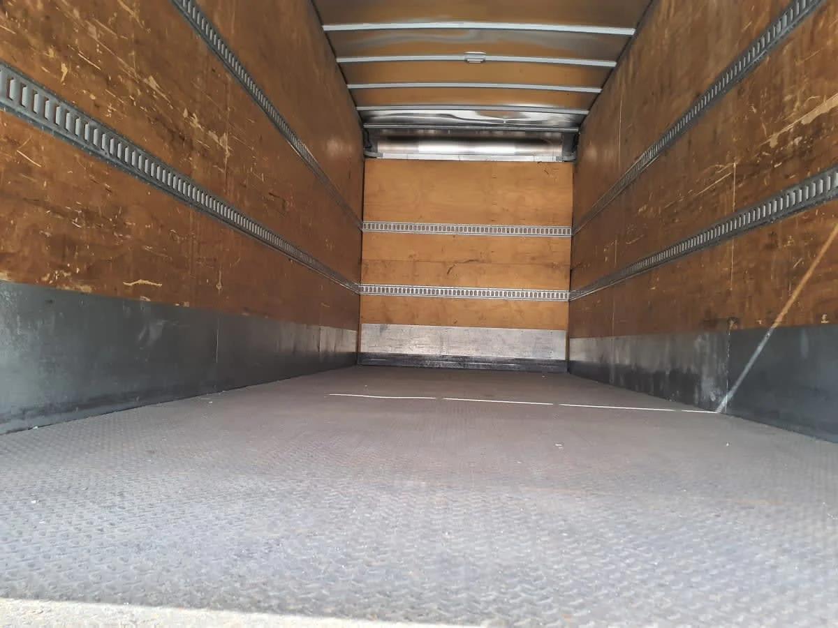 2020 Freightliner M2 106 in Converse, TX — photo 8